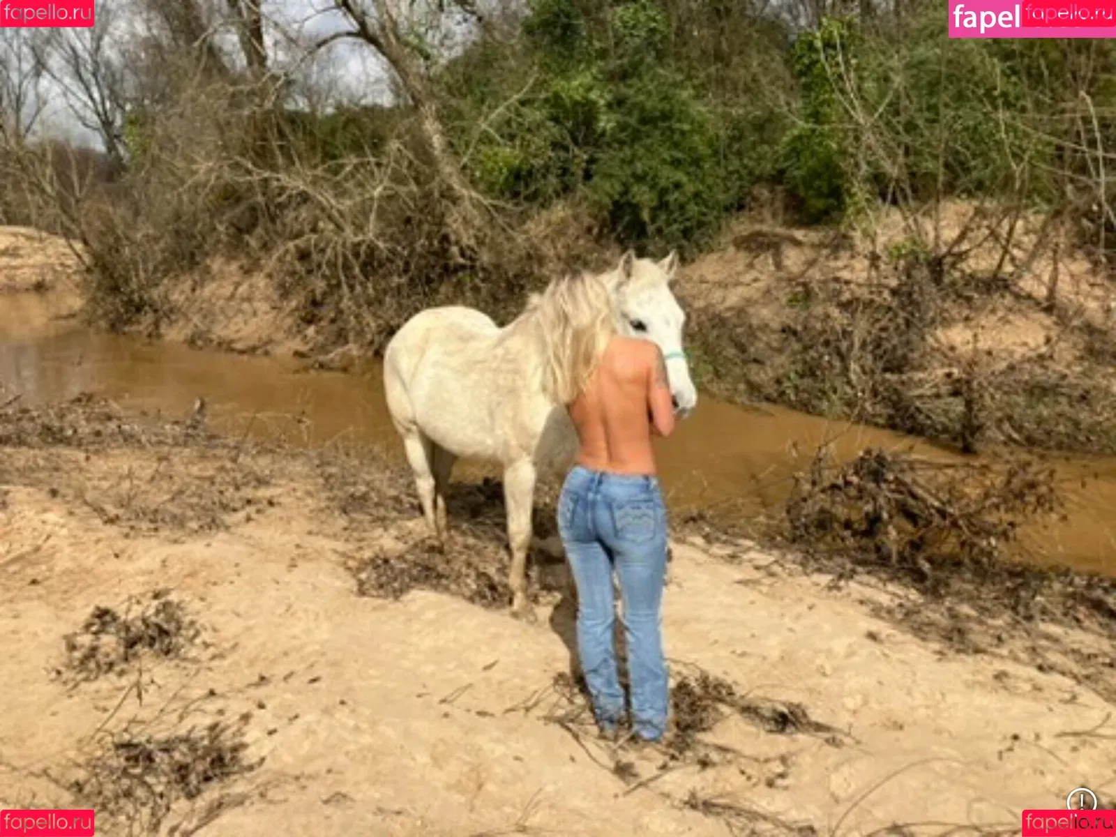 Swamp Barbee Onlyfans Photo Gallery 