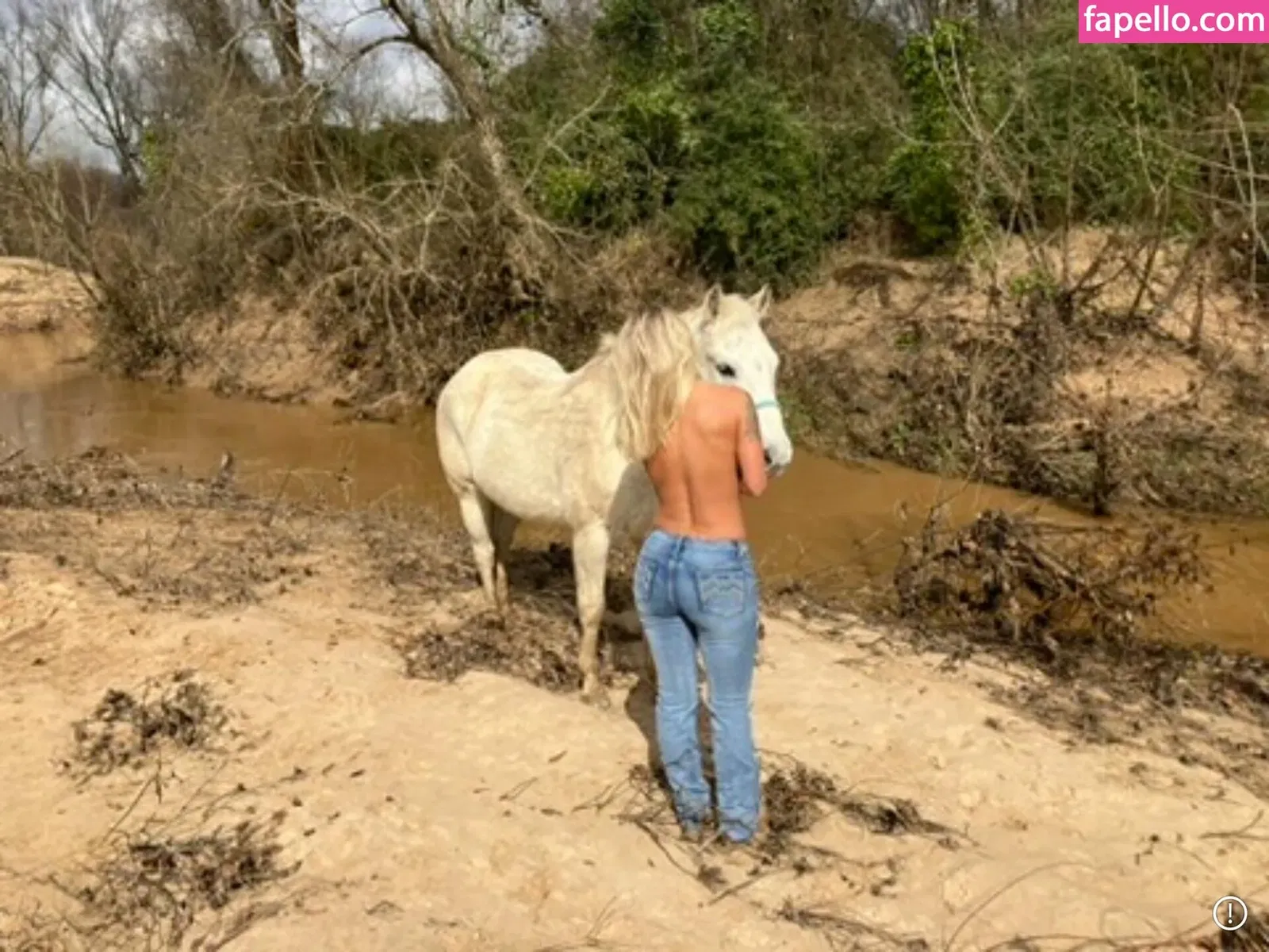 Swamp Barbee Onlyfans Photo Gallery 