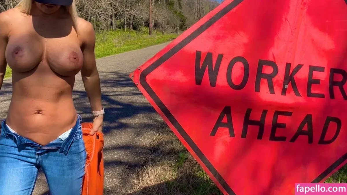 Swamp Barbee Onlyfans Photo Gallery 