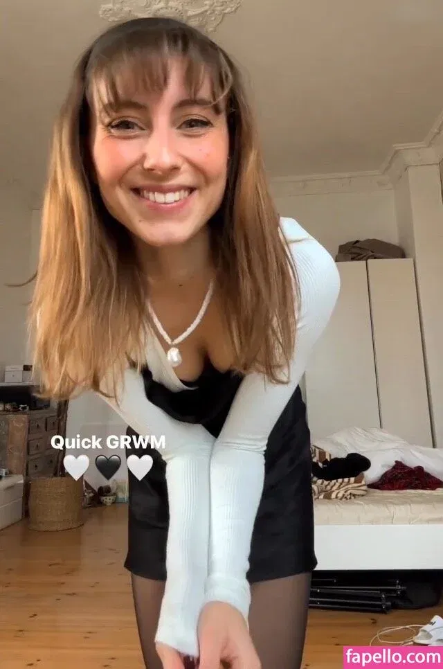 rebeccasbrow Onlyfans Photo Gallery 