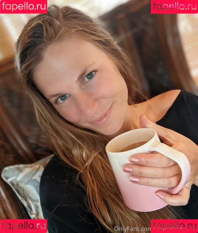 Xev Bellringer Onlyfans Photo Gallery 