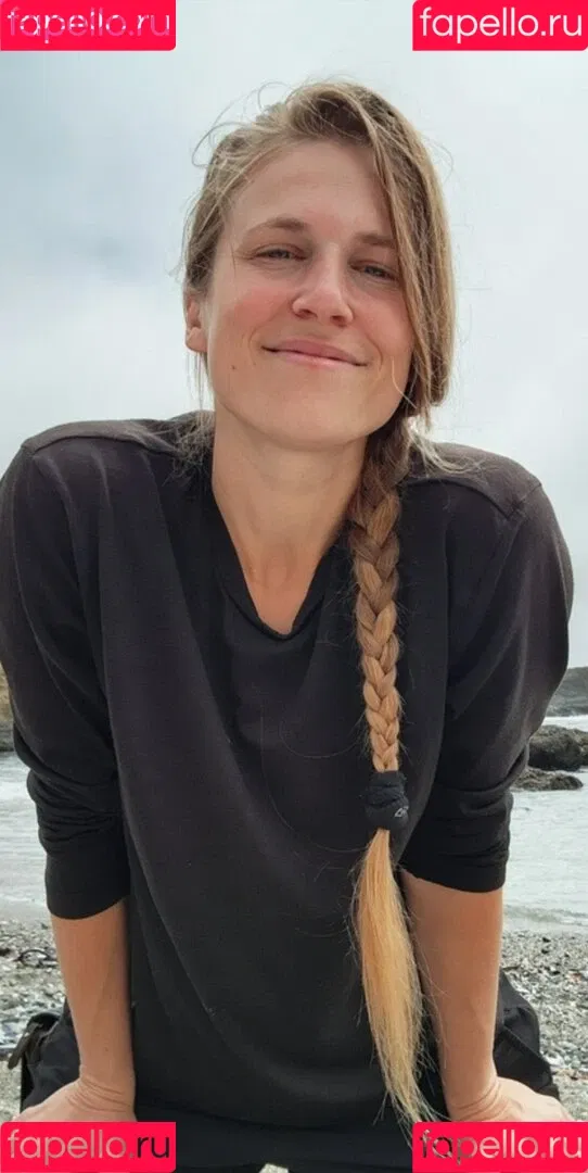 Xev Bellringer Onlyfans Photo Gallery 