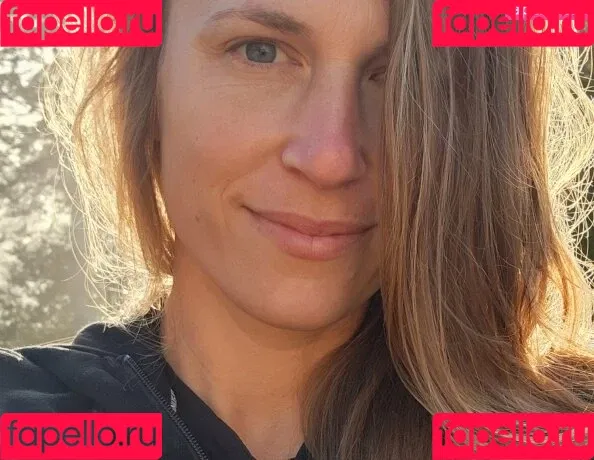 Xev Bellringer Onlyfans Photo Gallery 