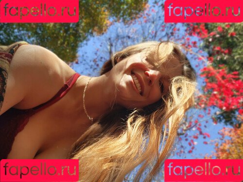 Xev Bellringer Onlyfans Photo Gallery 