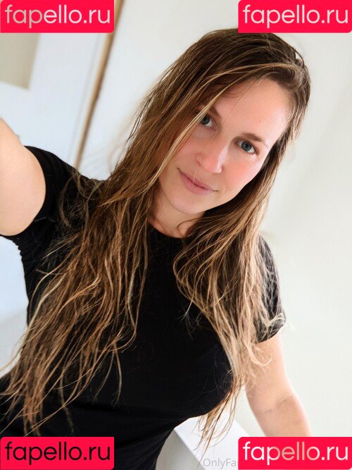 Xev Bellringer Onlyfans Photo Gallery 