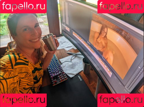 Xev Bellringer Onlyfans Photo Gallery 