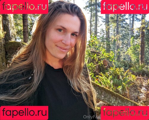 Xev Bellringer Onlyfans Photo Gallery 