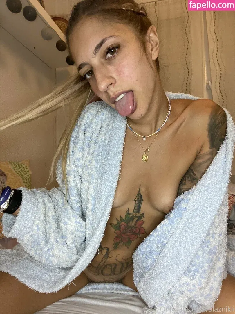 alaznikii Onlyfans Photo Gallery 