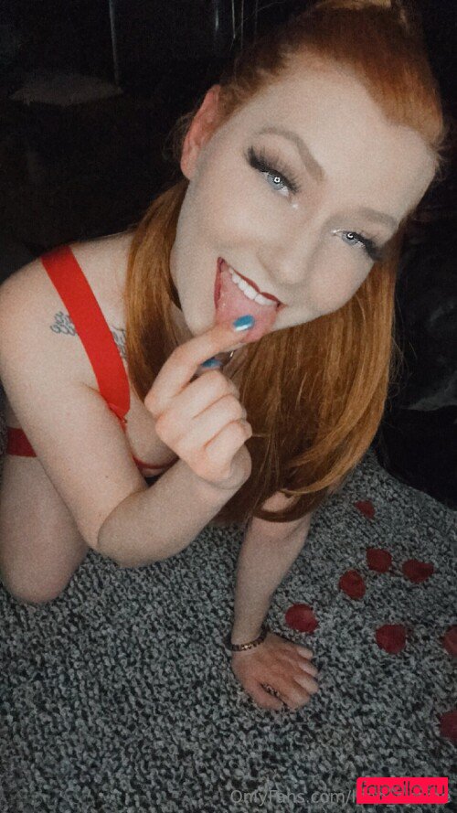 leah_ayame Onlyfans Photo Gallery 