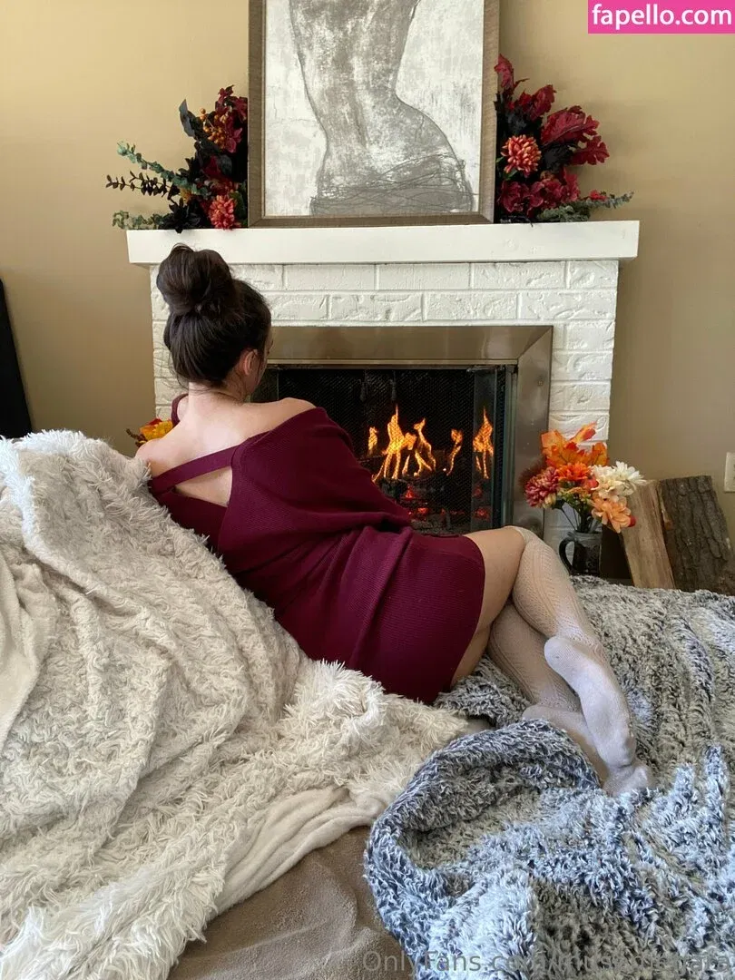 musemegara Onlyfans Photo Gallery 