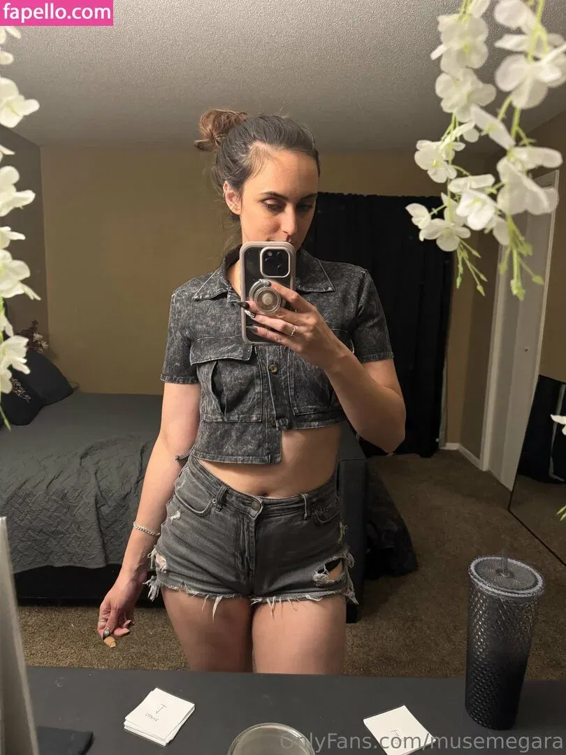 musemegara Onlyfans Photo Gallery 