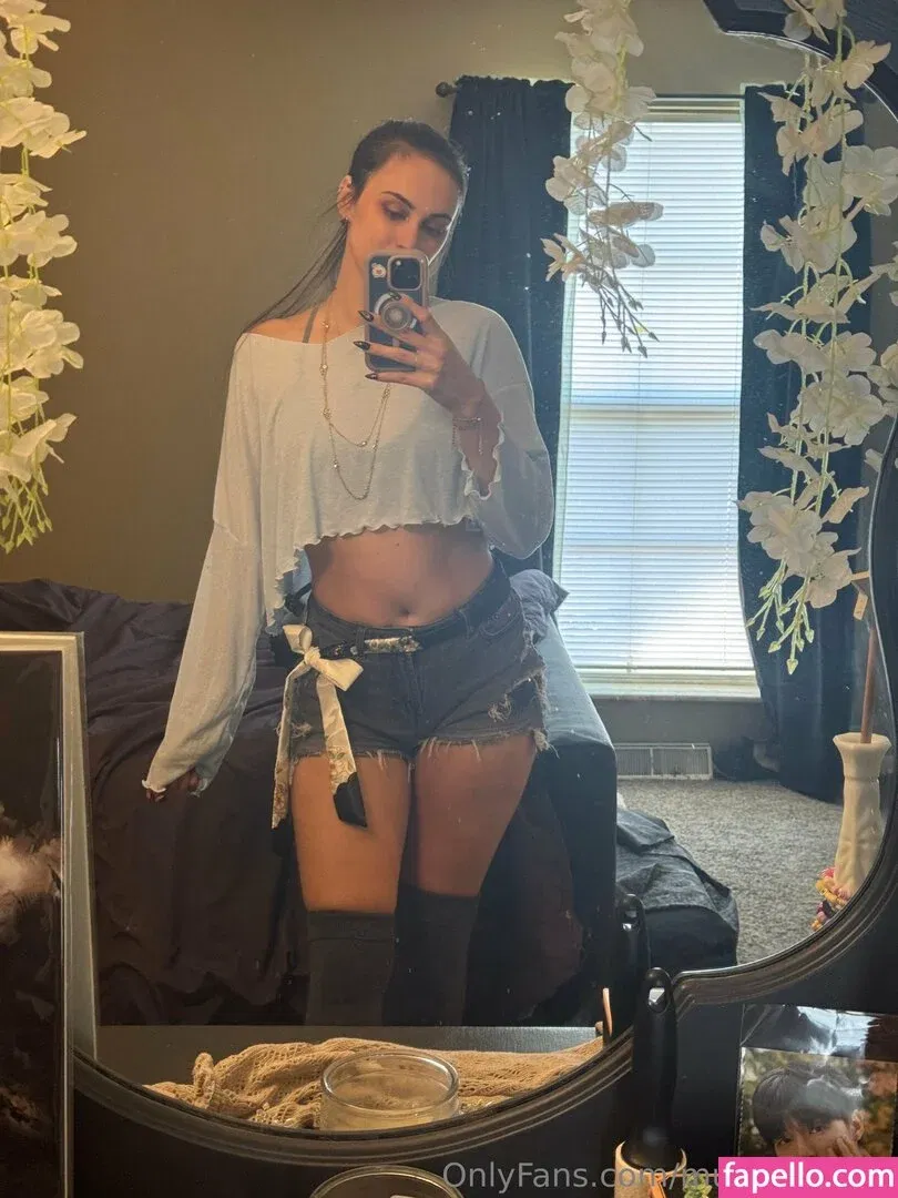 musemegara Onlyfans Photo Gallery 