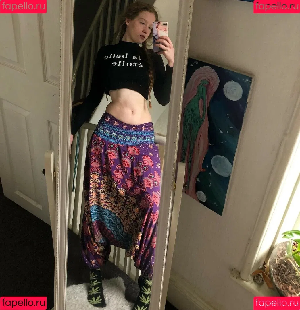 lucie_roams Onlyfans Photo Gallery 