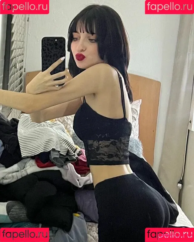 Valerya Salinas Onlyfans Photo Gallery 