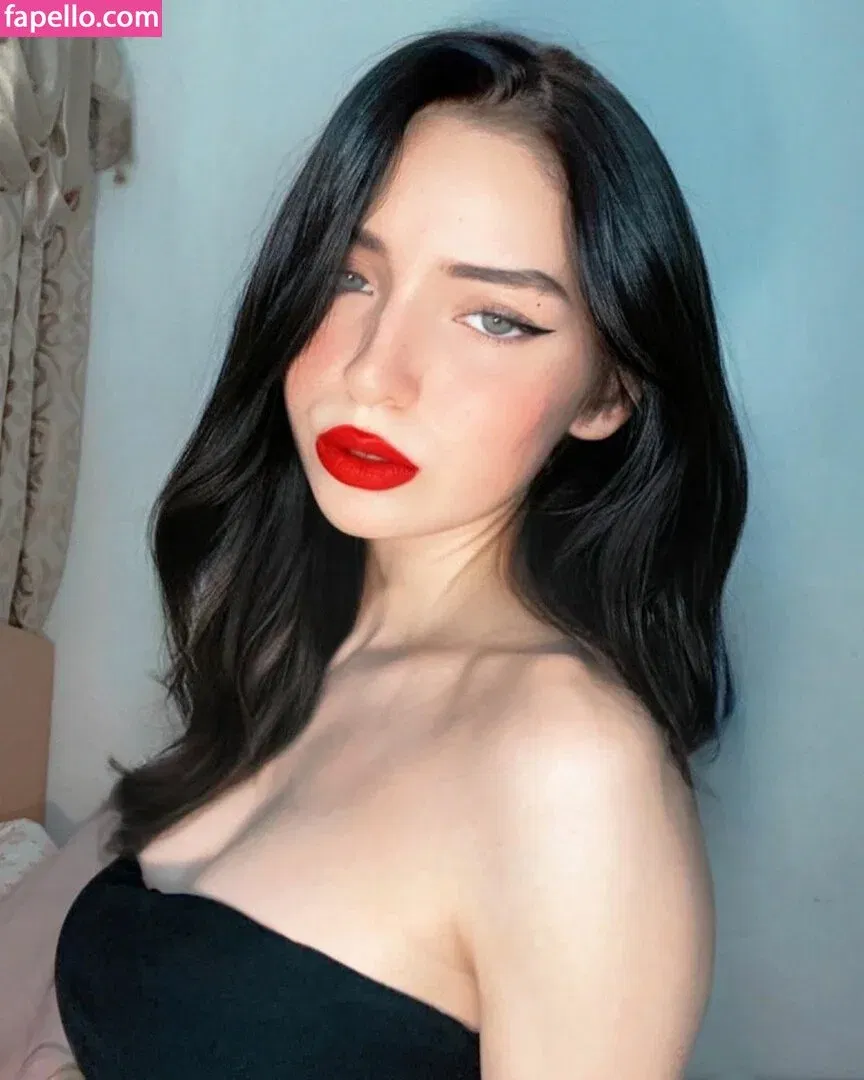 Valerya Salinas Onlyfans Photo Gallery 