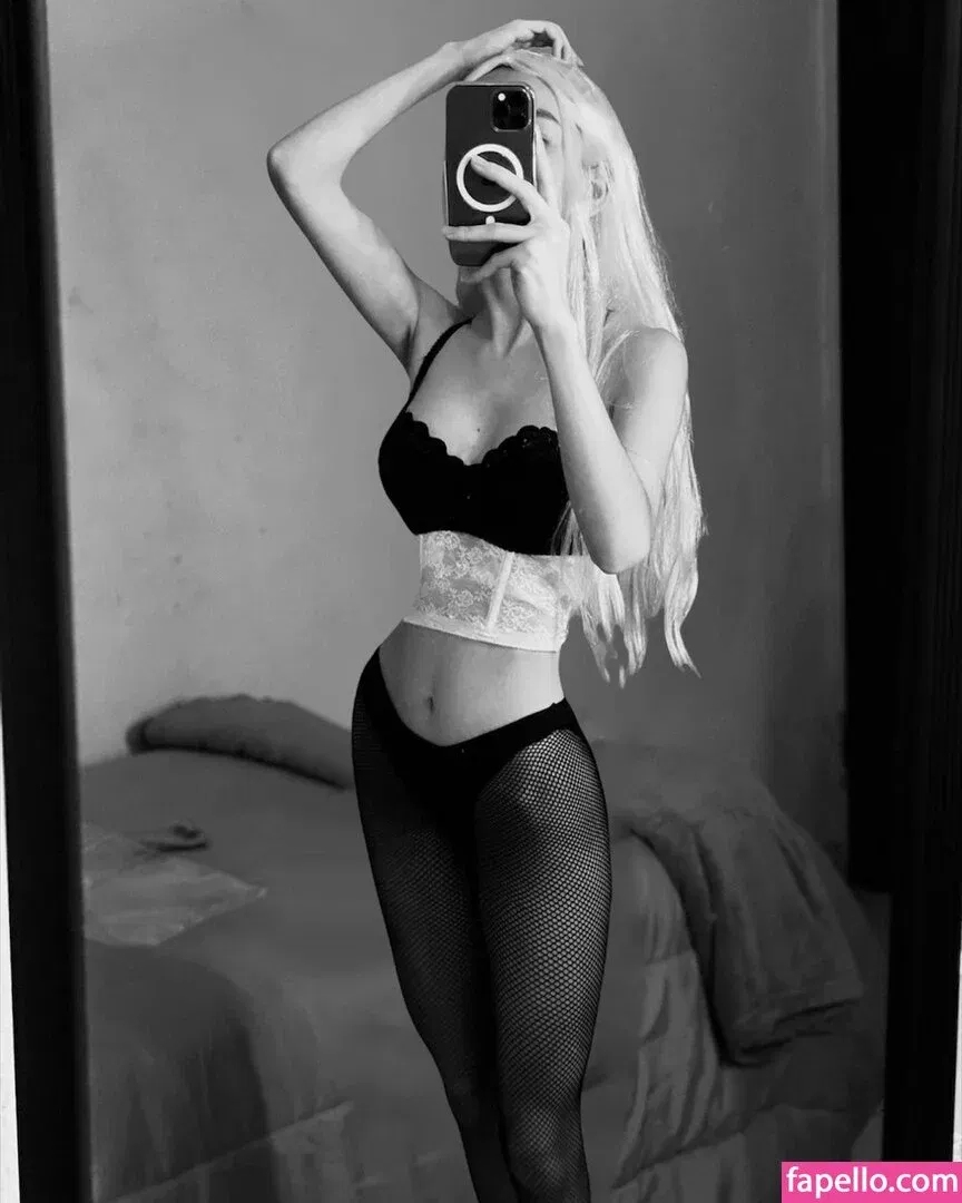 Valerya Salinas Onlyfans Photo Gallery 