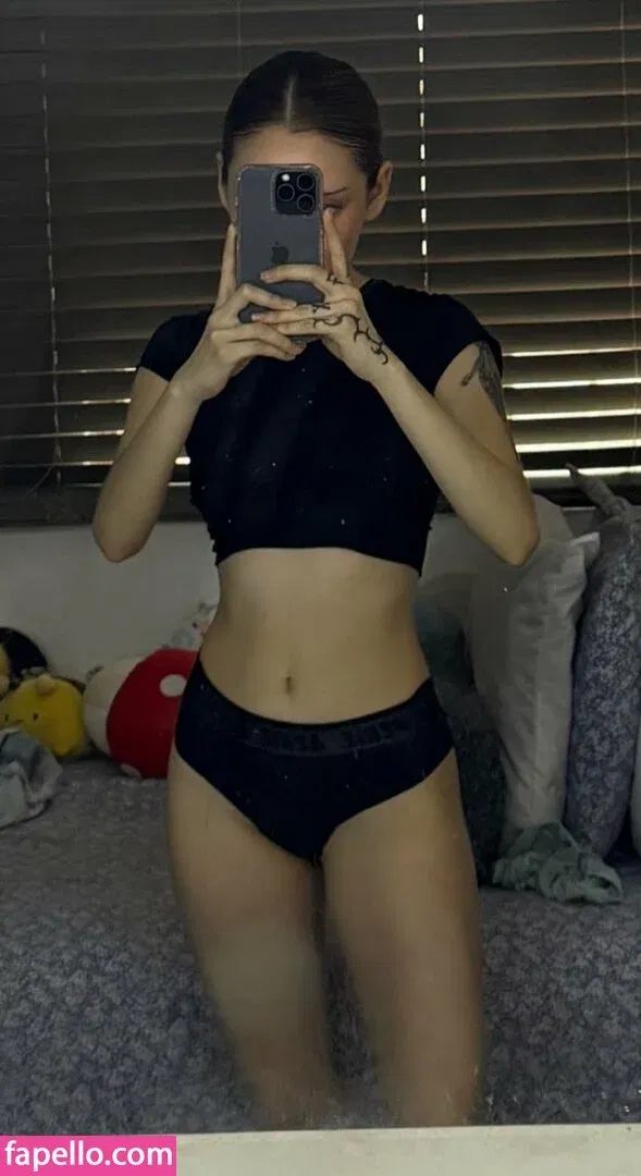 Valerya Salinas Onlyfans Photo Gallery 