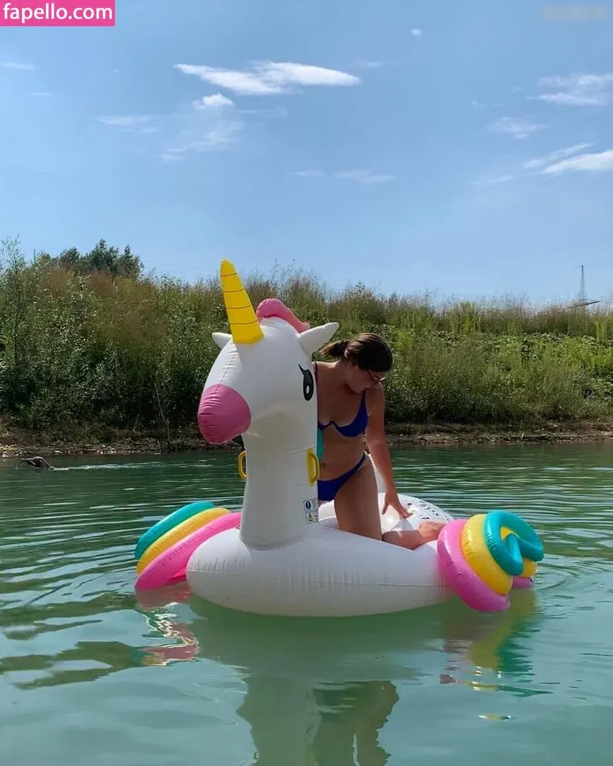 Anne Stötzner Onlyfans Photo Gallery 