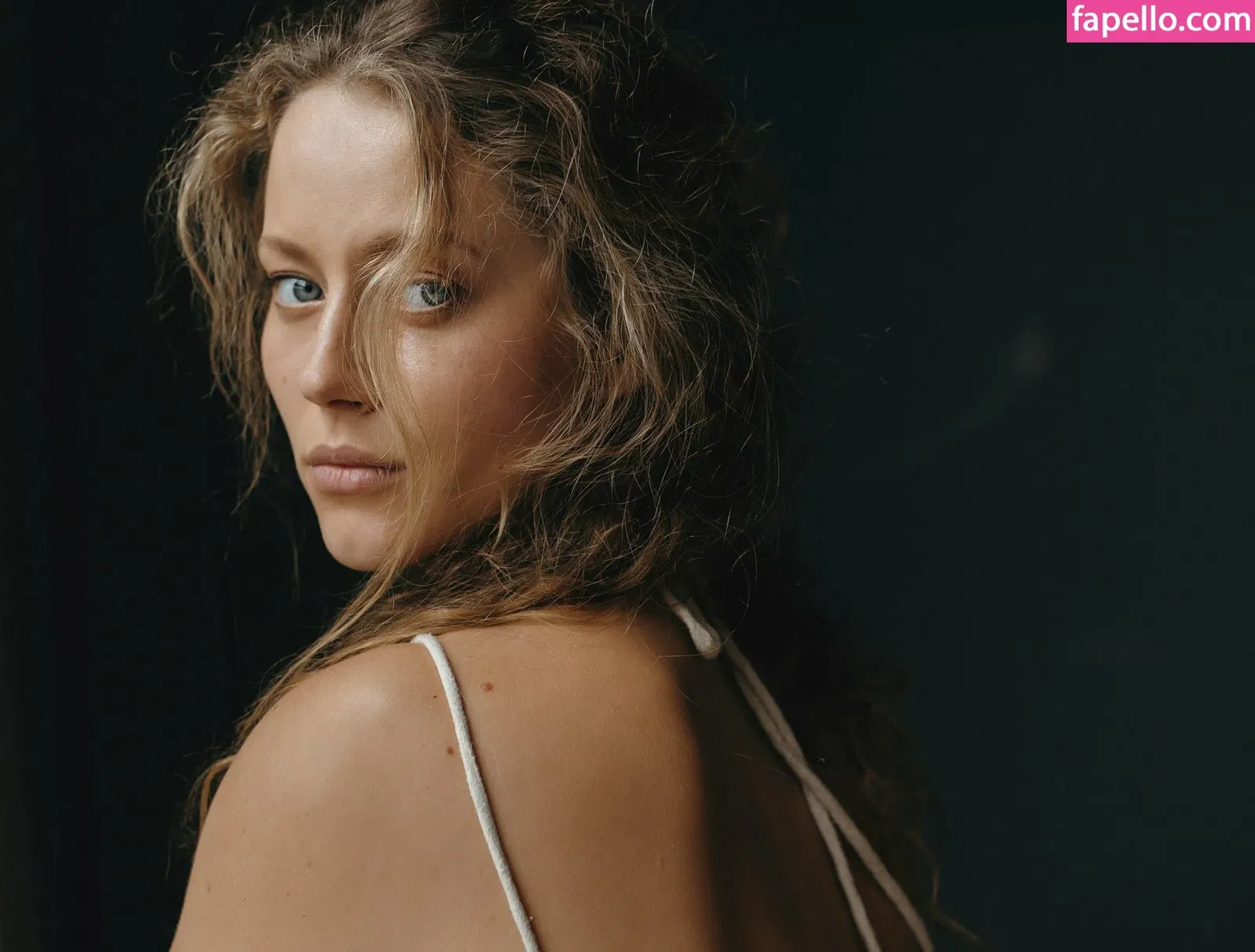 Henessi Schmidt Onlyfans Photo Gallery 