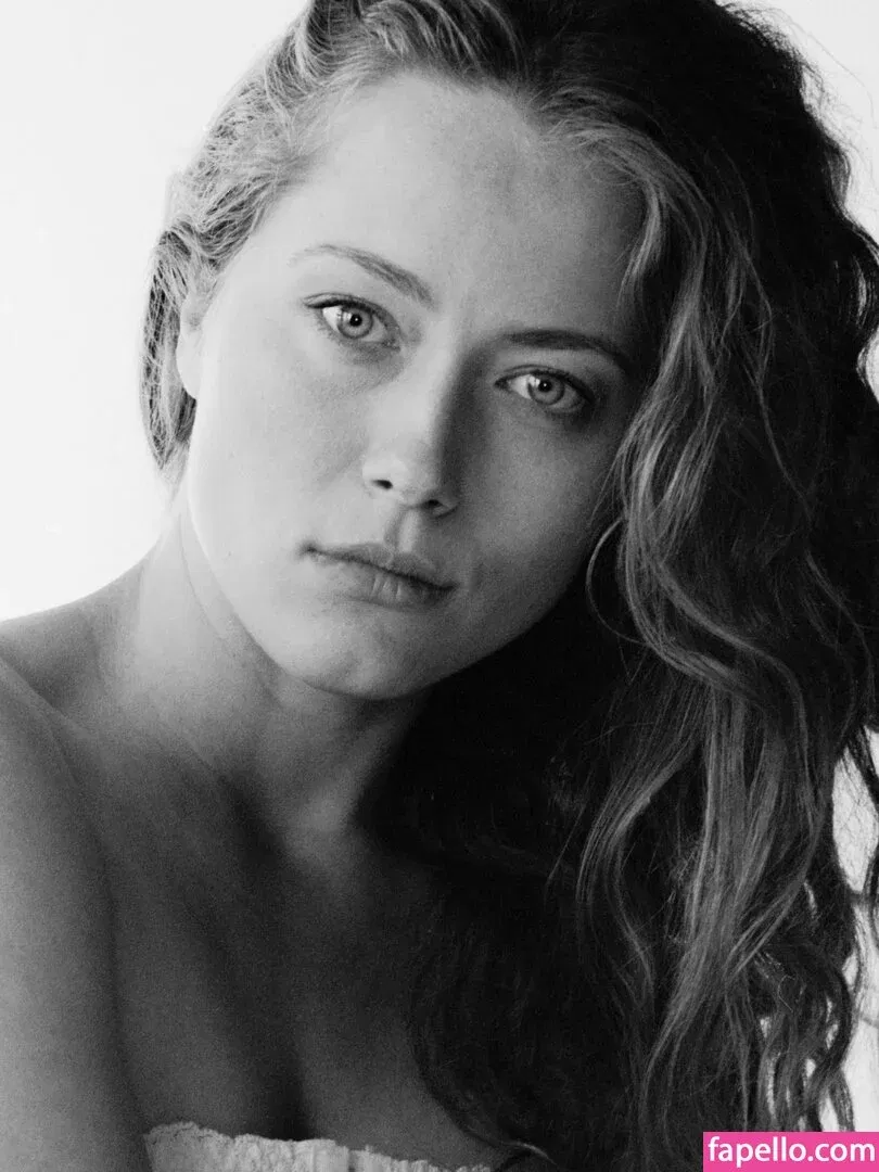 Henessi Schmidt Onlyfans Photo Gallery 