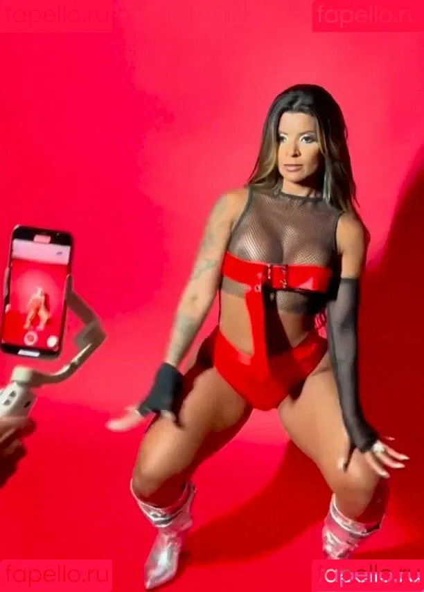 Aline Carvalho Onlyfans Photo Gallery 