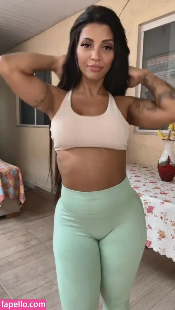 Aline Carvalho Onlyfans Photo Gallery 