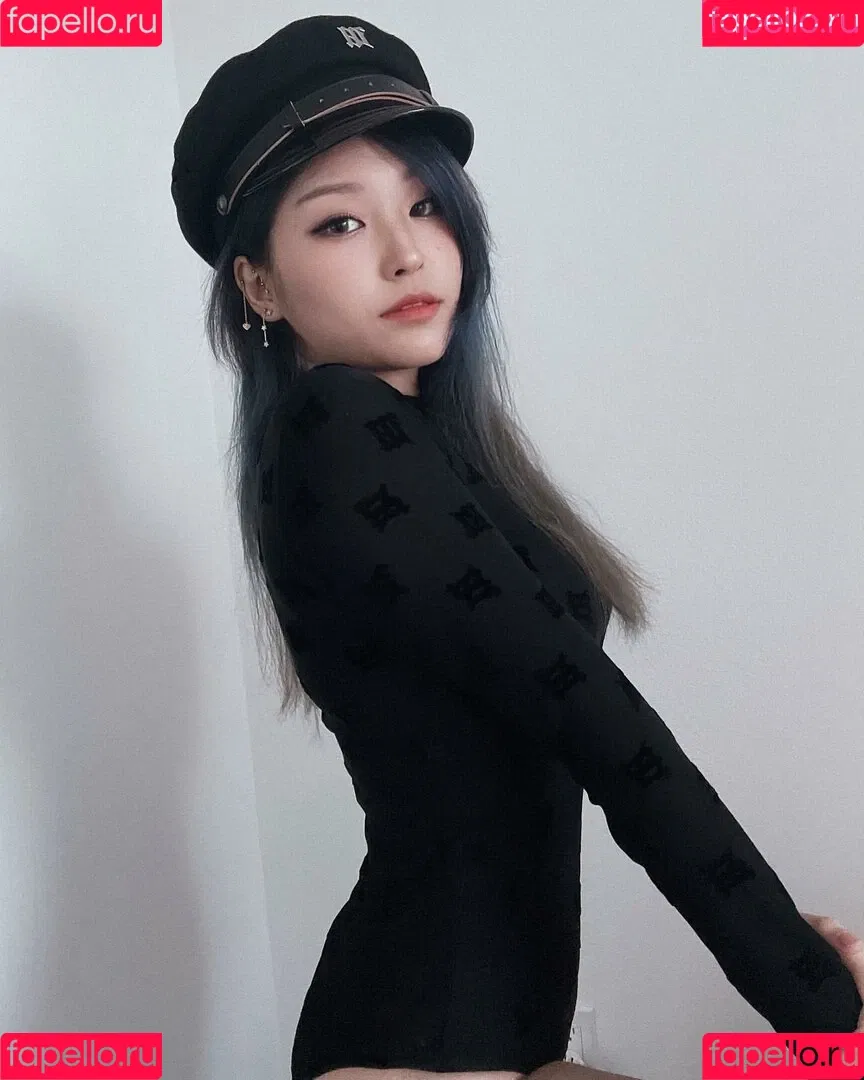 YoonHyoonAikuros Onlyfans Photo Gallery 