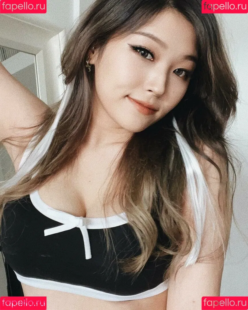 YoonHyoonAikuros Onlyfans Photo Gallery 