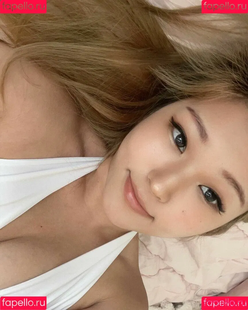 YoonHyoonAikuros Onlyfans Photo Gallery 