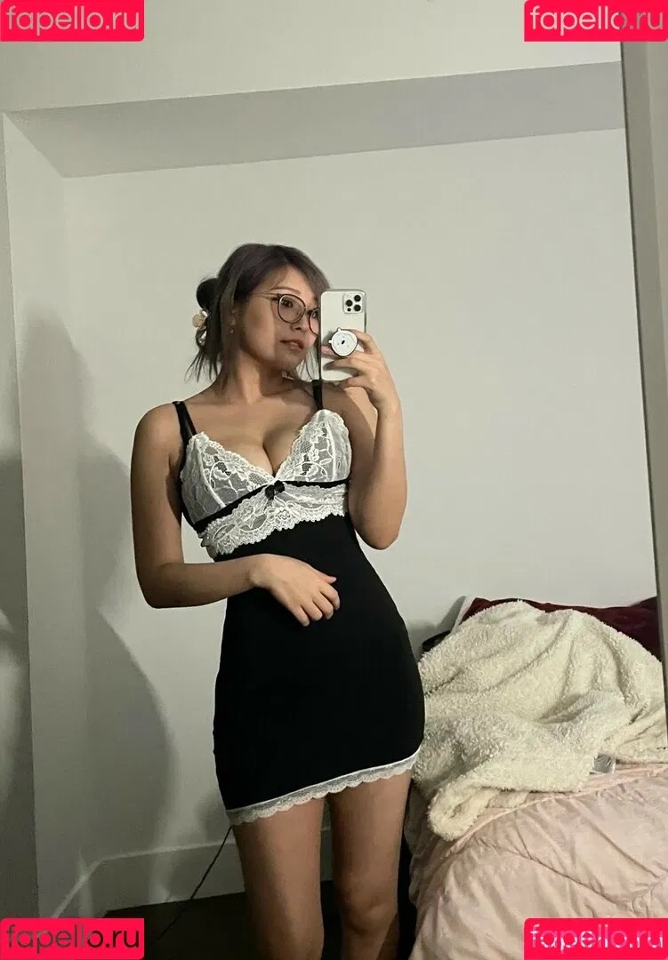 YoonHyoonAikuros Onlyfans Photo Gallery 