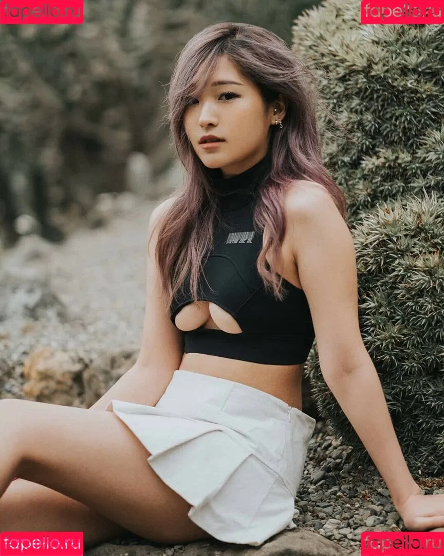 YoonHyoonAikuros Onlyfans Photo Gallery 