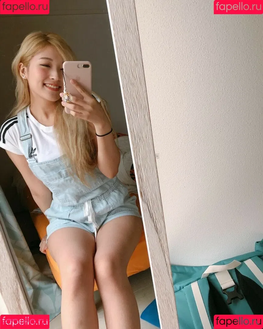 YoonHyoonAikuros Onlyfans Photo Gallery 