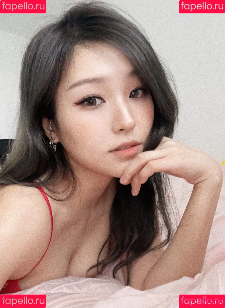 YoonHyoonAikuros Onlyfans Photo Gallery 