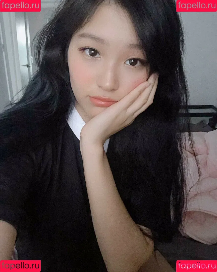 YoonHyoonAikuros Onlyfans Photo Gallery 