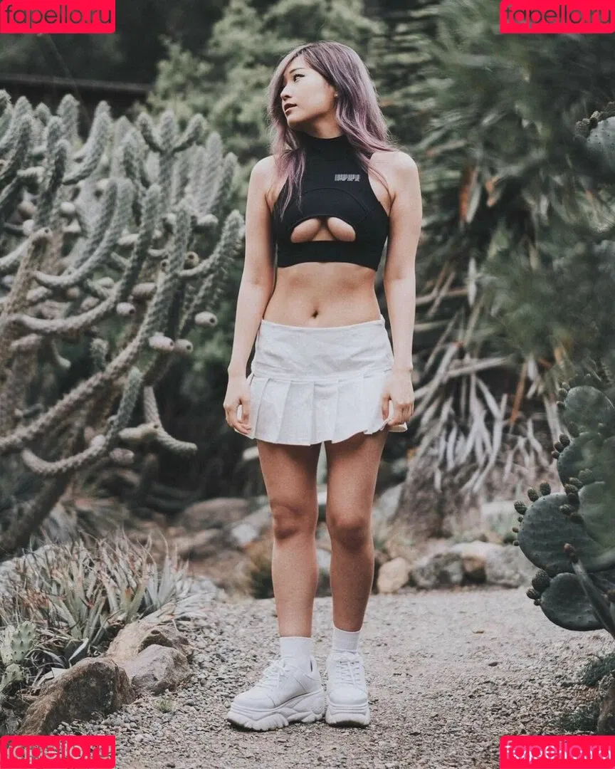 YoonHyoonAikuros Onlyfans Photo Gallery 