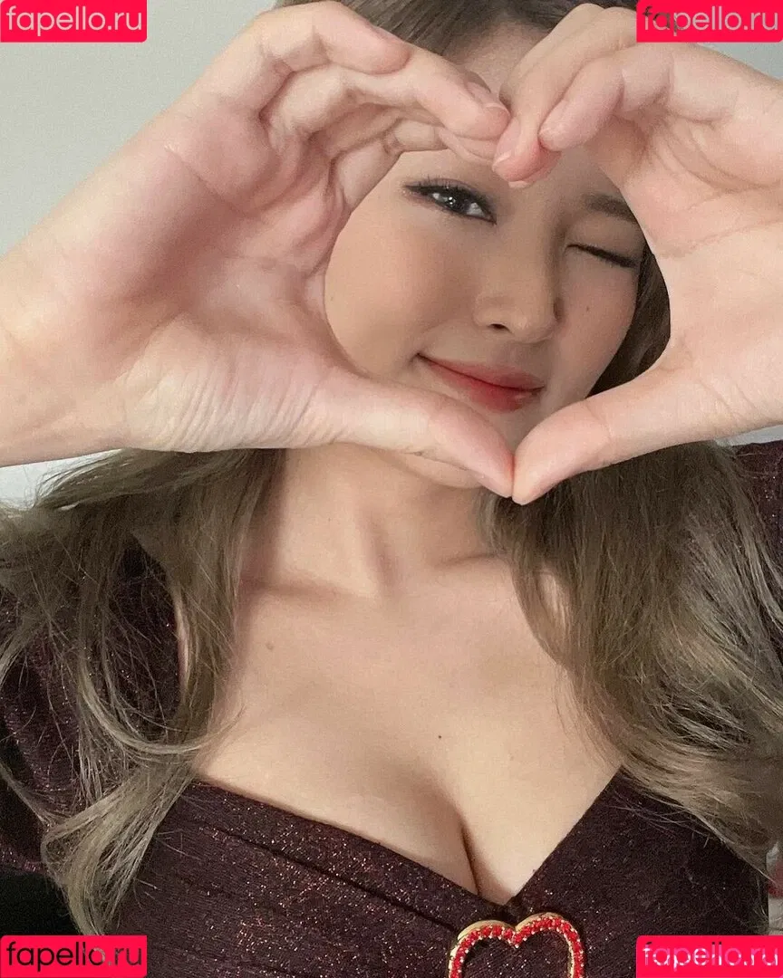 YoonHyoonAikuros Onlyfans Photo Gallery 