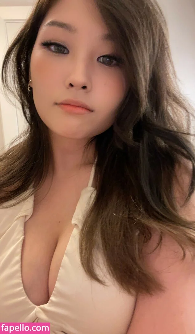 YoonHyoonAikuros Onlyfans Photo Gallery 