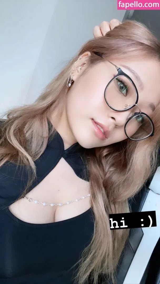 YoonHyoonAikuros Onlyfans Photo Gallery 