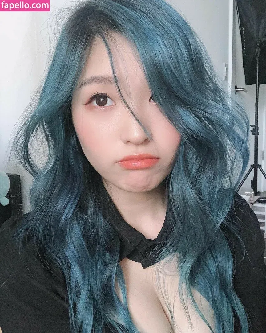 YoonHyoonAikuros Onlyfans Photo Gallery 