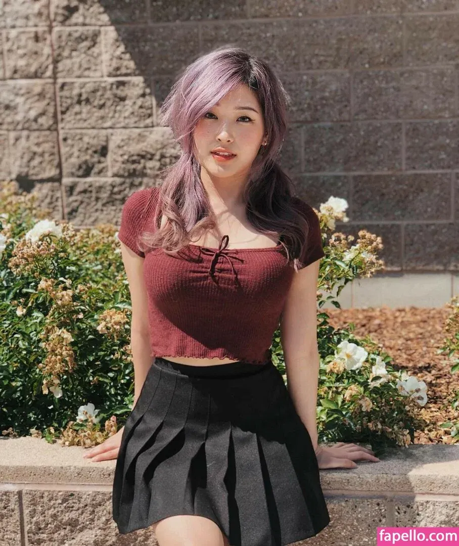 YoonHyoonAikuros Onlyfans Photo Gallery 