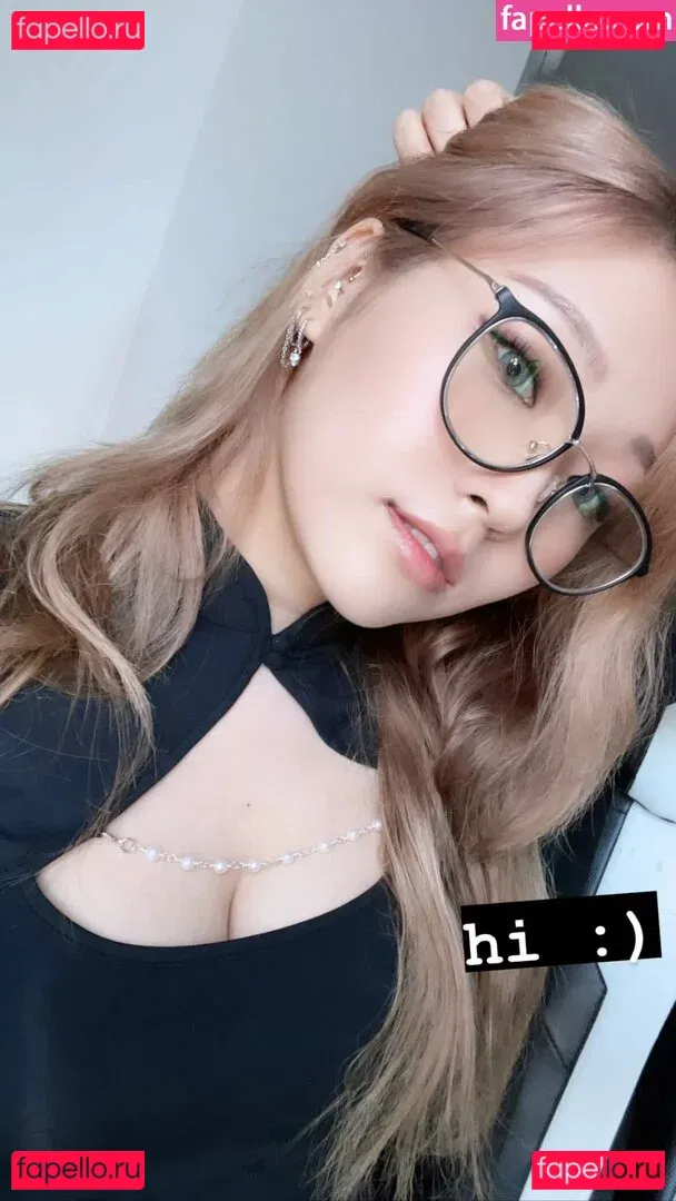 YoonHyoonAikuros Onlyfans Photo Gallery 