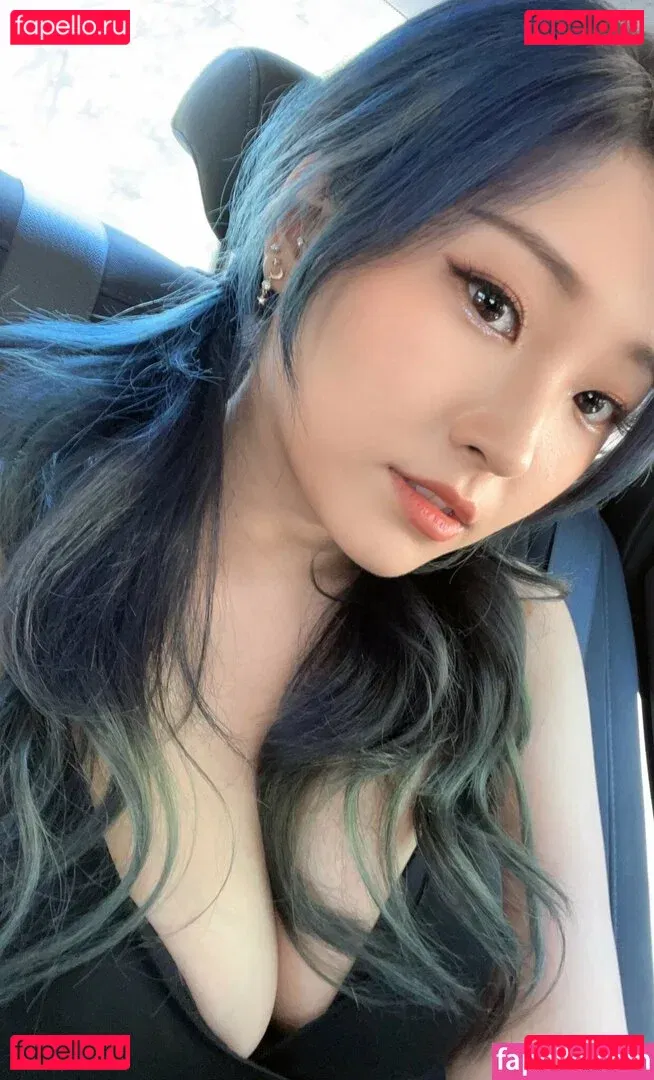 YoonHyoonAikuros Onlyfans Photo Gallery 