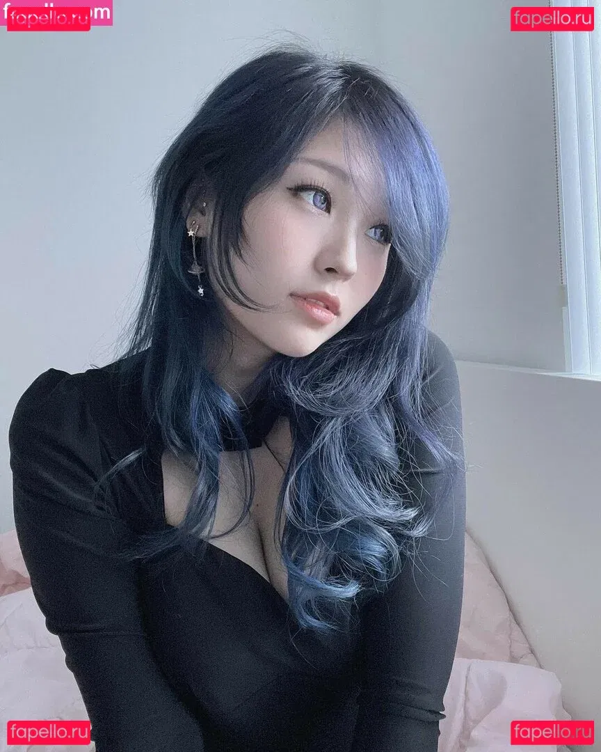 YoonHyoonAikuros Onlyfans Photo Gallery 