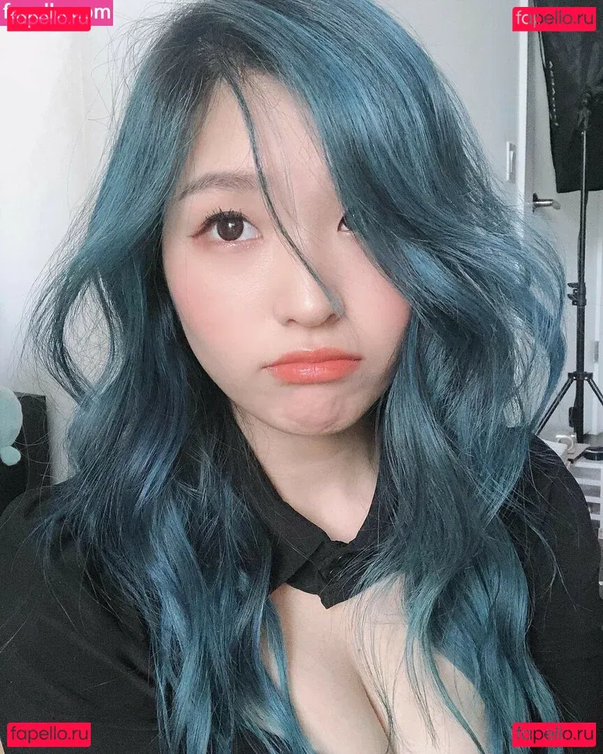 YoonHyoonAikuros Onlyfans Photo Gallery 