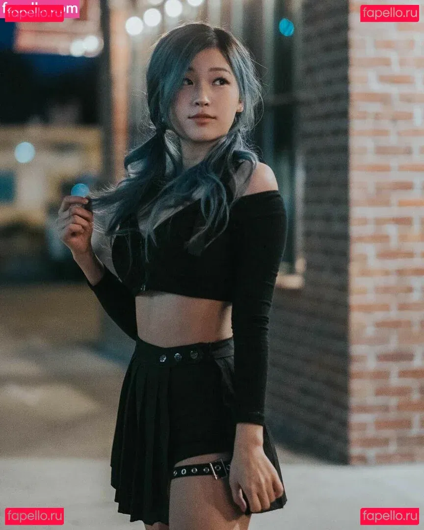 YoonHyoonAikuros Onlyfans Photo Gallery 