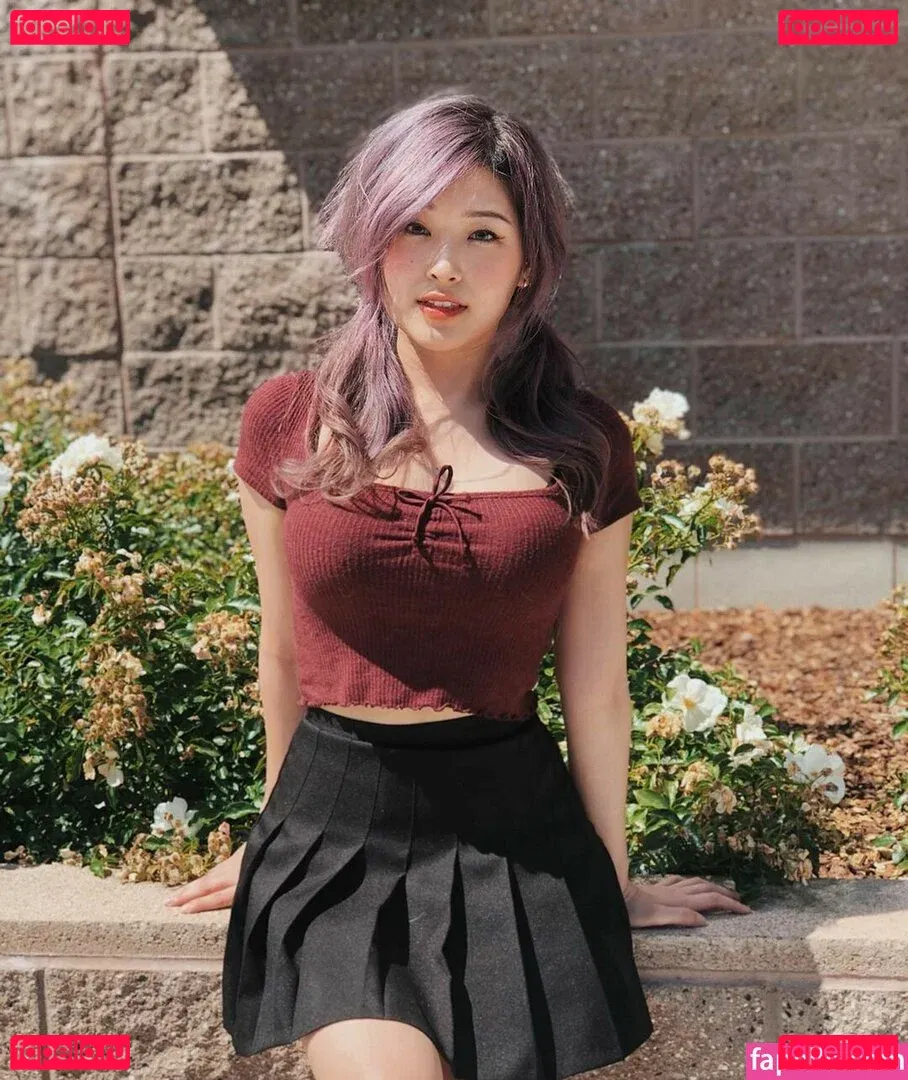 YoonHyoonAikuros Onlyfans Photo Gallery 