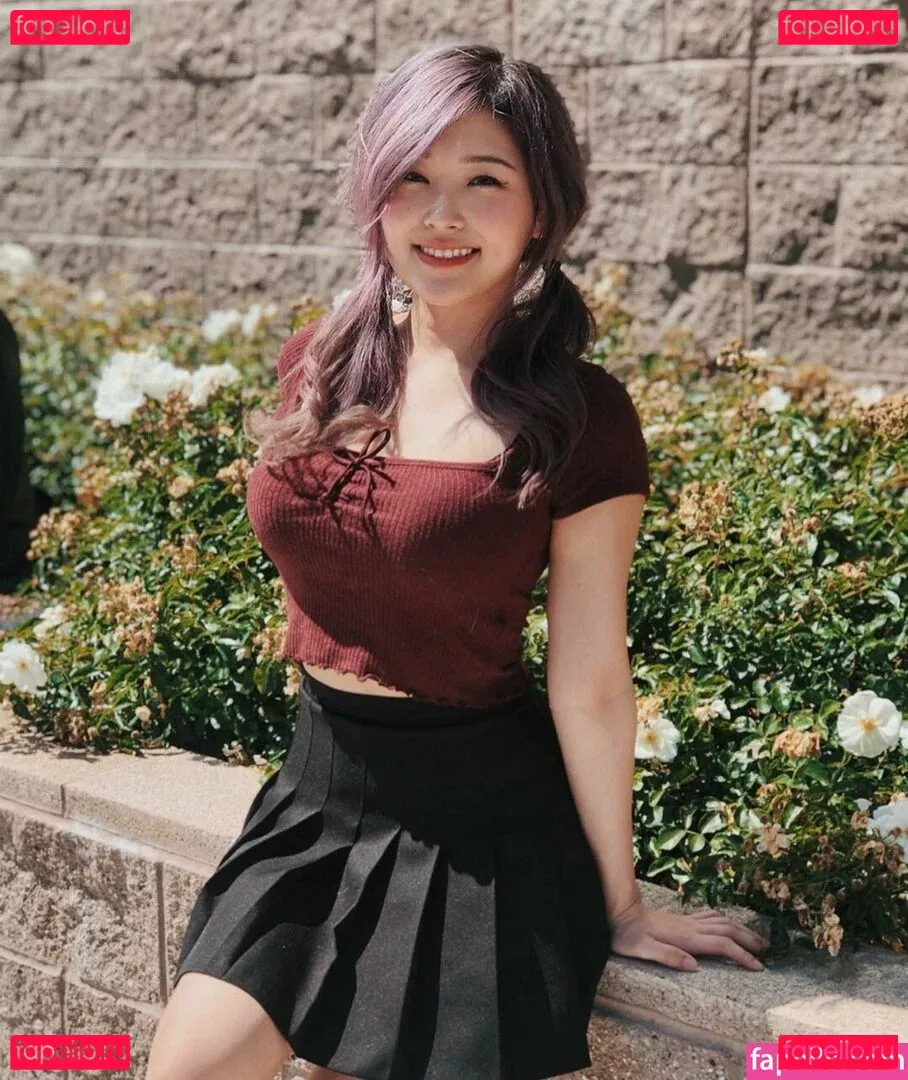 YoonHyoonAikuros Onlyfans Photo Gallery 