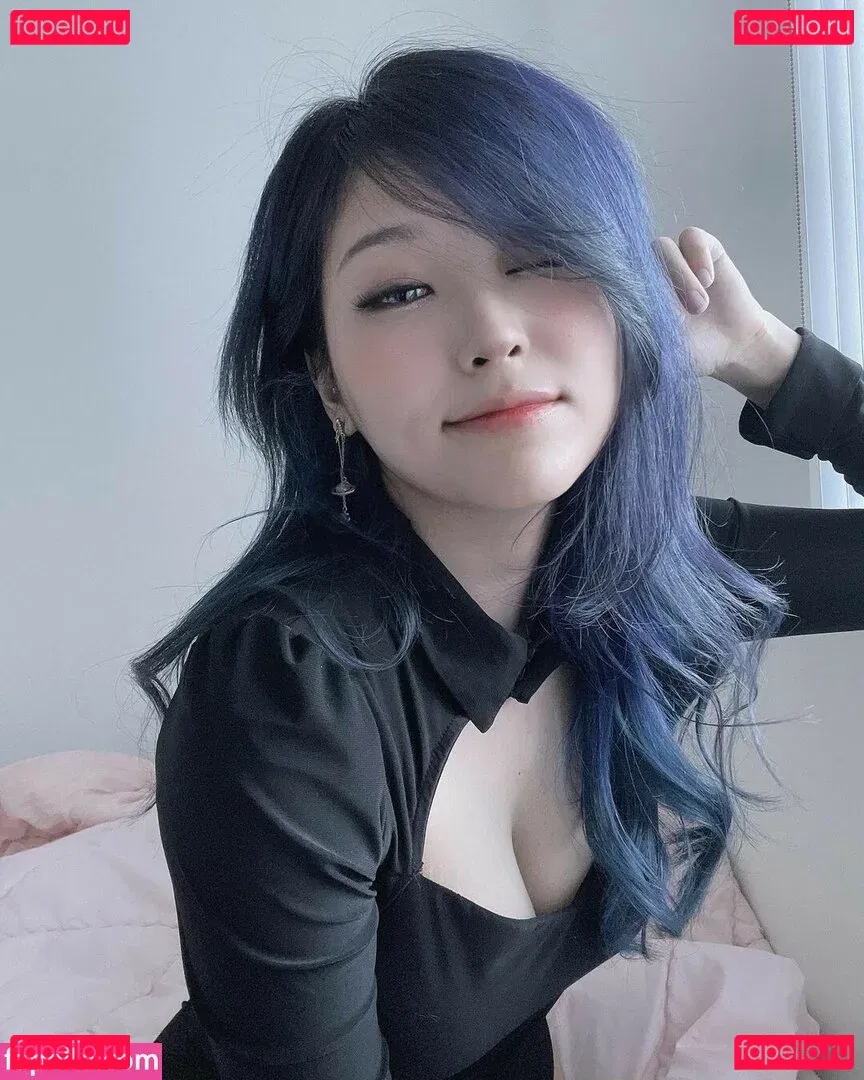 YoonHyoonAikuros Onlyfans Photo Gallery 