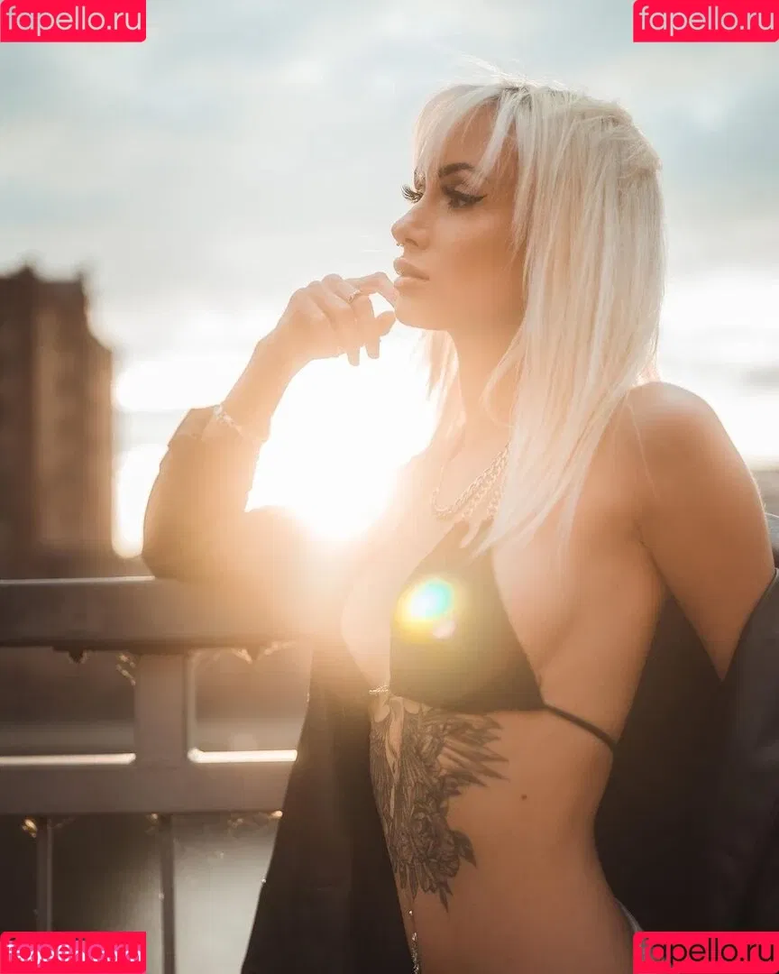 lenaxfz Onlyfans Photo Gallery 