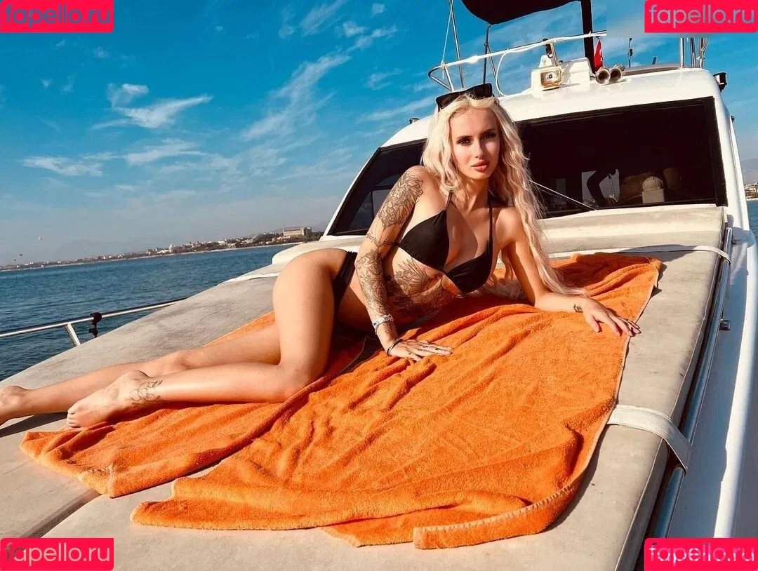 lenaxfz Onlyfans Photo Gallery 